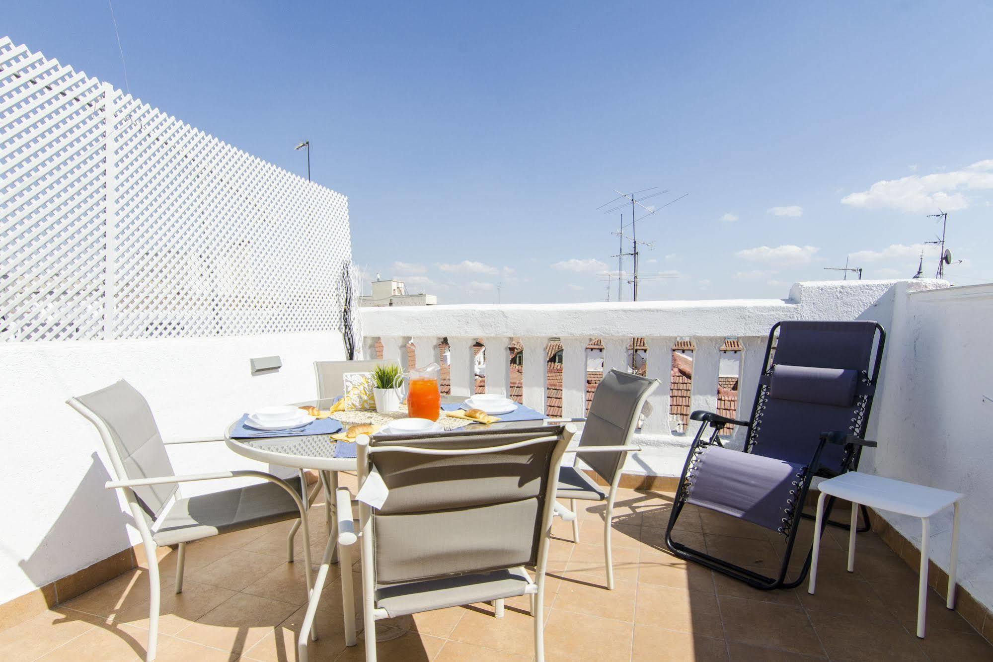 Apartments Dreammadrid Atocha Terraza Exterior foto
